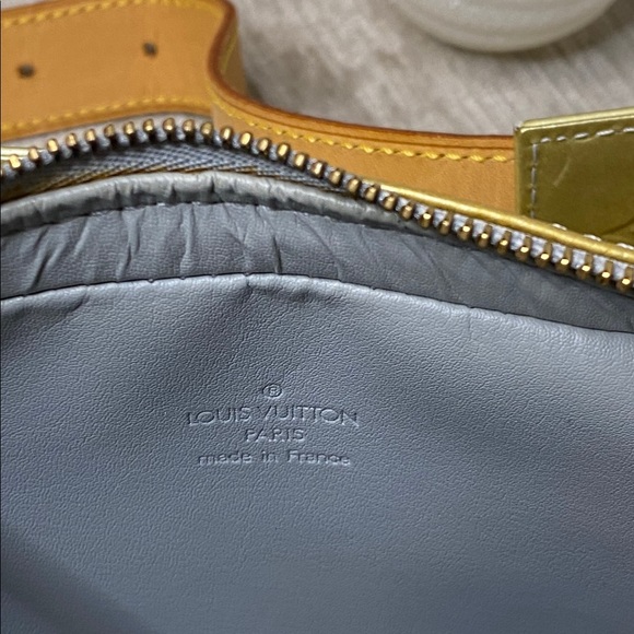 LOUIS VUITTON FULTON BAG - Picture 13 of 15